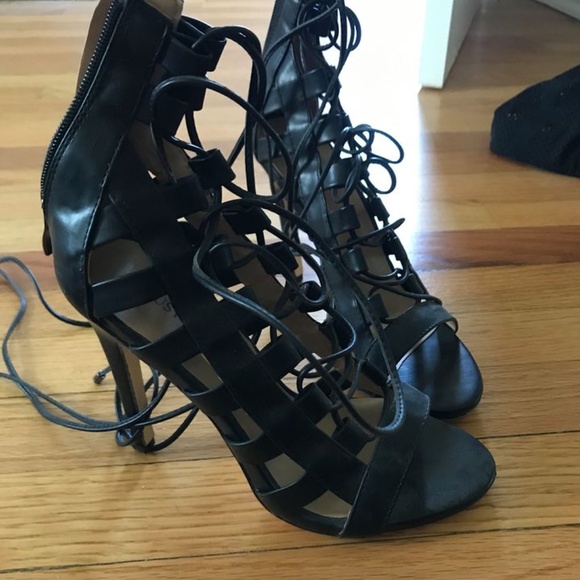 Just Fab Black Lace Heels - Picture 2 of 2